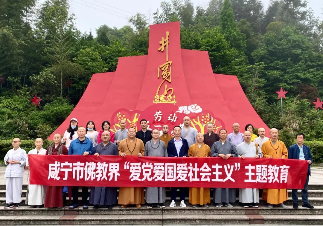 很久没见双子座了 双子座不理我了游戏画面